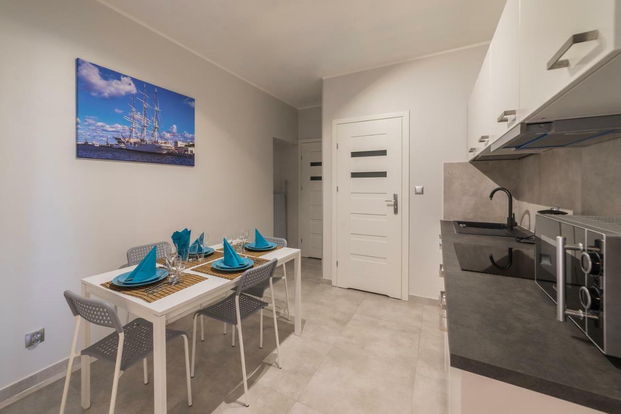 グディニャMorska Apartアパートメント エクステリア 写真
